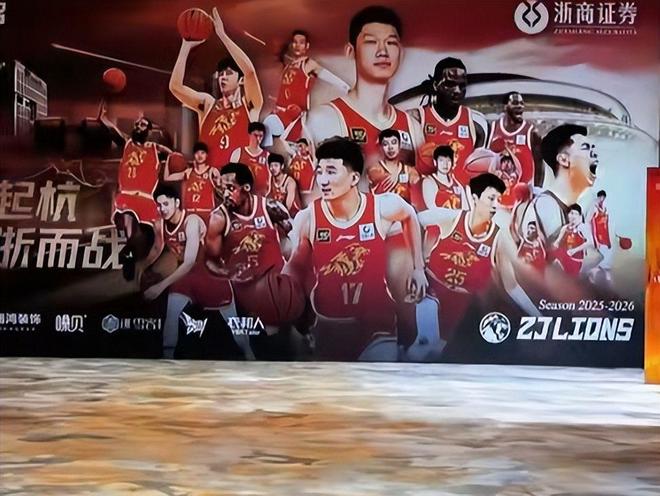 湖人再梭哈！先签后换！23岁前锋！最后大招值吗！